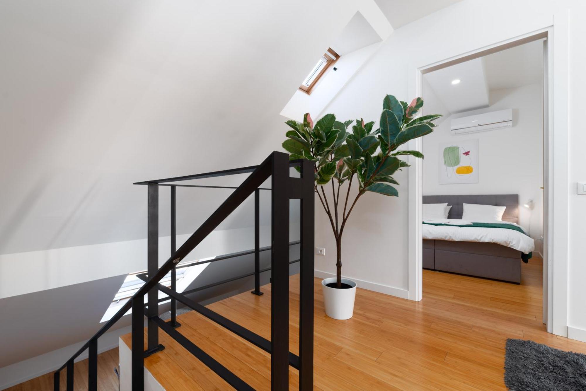Two-Level Apart With A Terrace Near The Vltava River Prague Extérieur photo